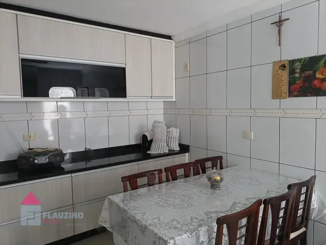 Sobrado com 125m² 3 quartos e 2 banheiros, à venda, no bairro Jardim Clementino em Taboão da Serra