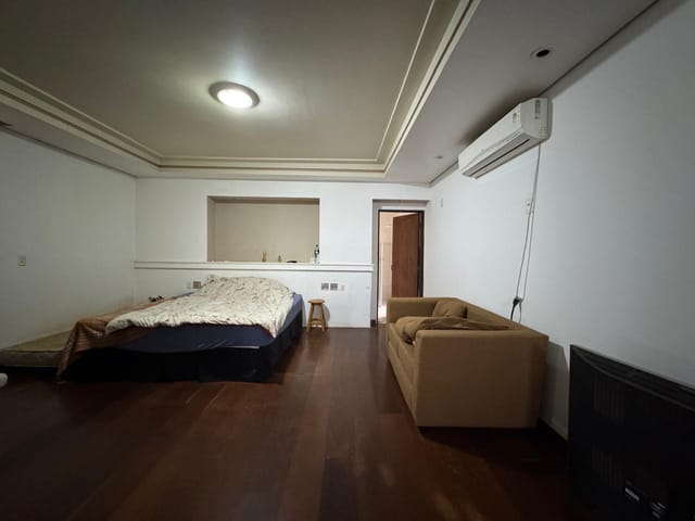 Sobrado com 1002m² 3 quartos e 7 banheiros, à venda, no bairro Mediterrâneo em Londrina