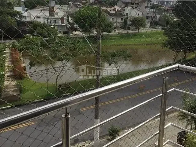 Sobrado com 300m² 3 quartos e 5 banheiros, à venda, no bairro Vila Oliveira em Mogi das Cruzes