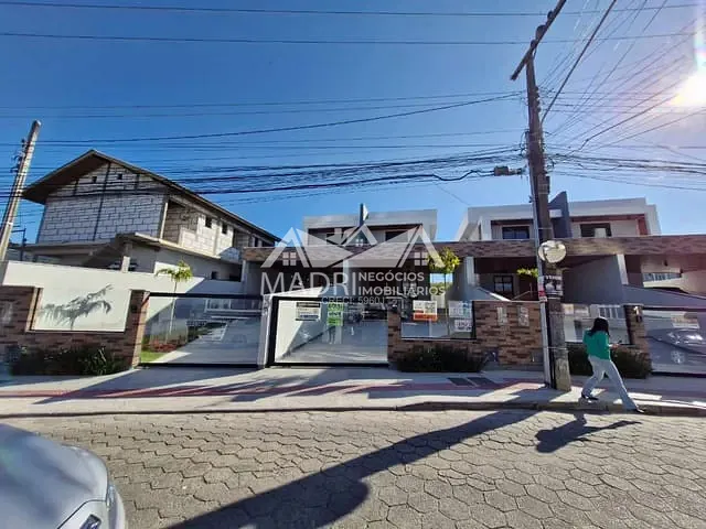 Sobrado com 150m² 3 quartos e 1 banheiro, à venda, no bairro Passa Vinte em Palhoça