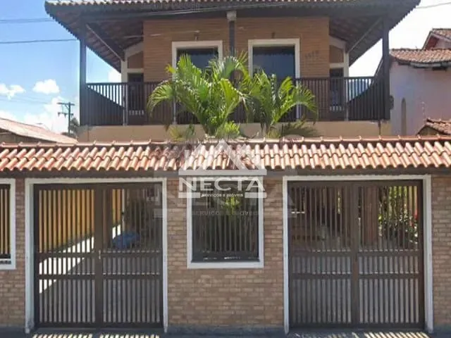 Sobrado com 261m² 3 quartos e 3 banheiros, à venda, no bairro Indaiá em Caraguatatuba