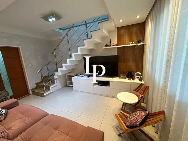Sobrado com 130m² 4 quartos e 4 banheiros, à venda, no bairro Osvaldo Cruz em São Caetano do Sul
