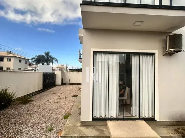 Sobrado 2 quartos e 3 banheiros, à venda, no bairro Areias em Tijucas