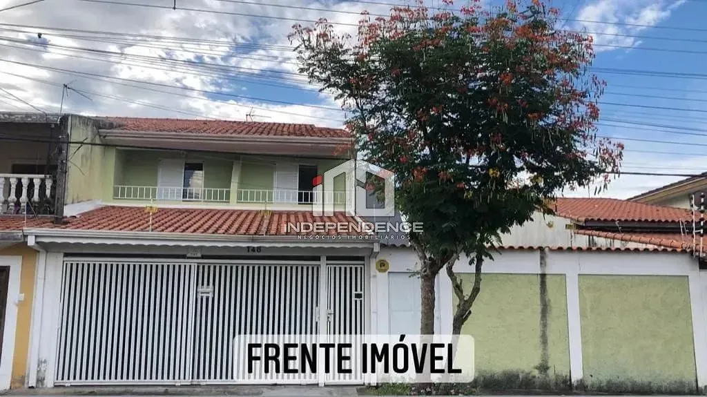 Sobrado, 3 quartos, 274 m² - Foto 1