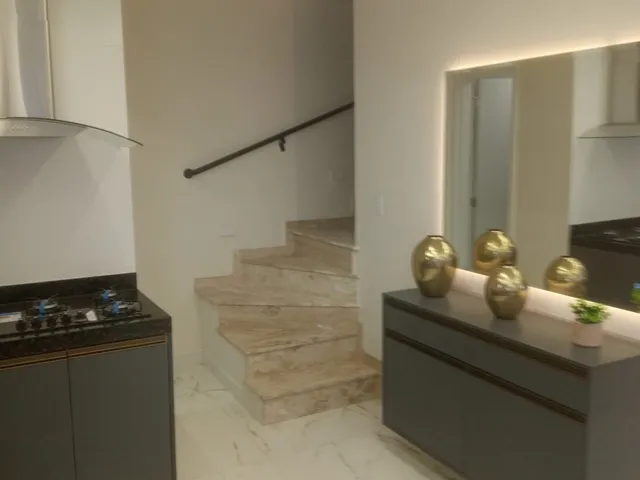 Sobrado 3 quartos e 4 banheiros, à venda, no bairro Vila Camilópolis em Santo André