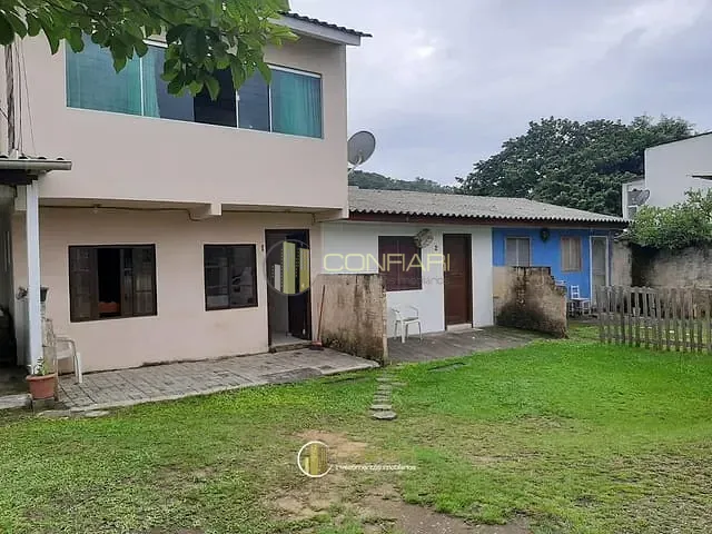 Sobrado com 370m² 6 quartos e 4 banheiros, à venda, no bairro Alto São Bento em Itapema
