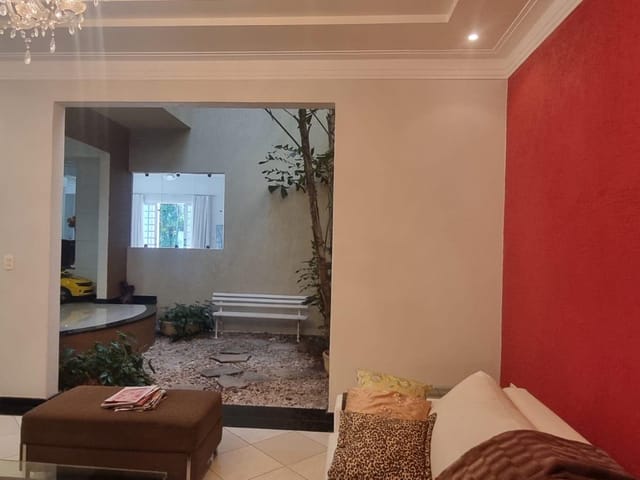 Sobrado com 501m² 4 quartos e 5 banheiros, à venda, no bairro Mediterrâneo em Londrina