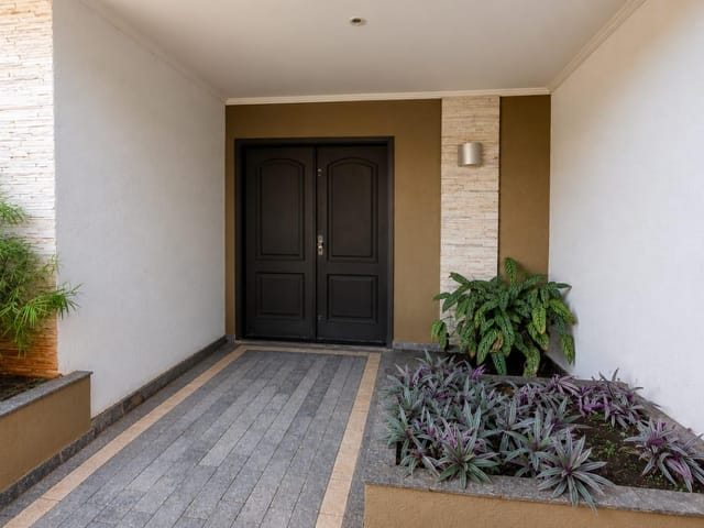 Sobrado com 501m² 4 quartos e 5 banheiros, à venda, no bairro Mediterrâneo em Londrina