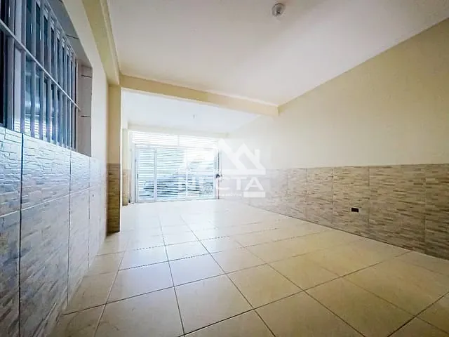 Sobrado com 200m² 5 quartos e 2 banheiros, à venda, no bairro Morro do Algodão em Caraguatatuba