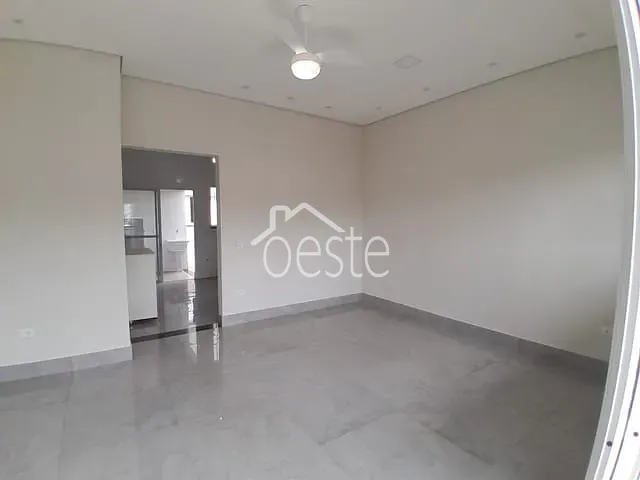 Sobrado com 250m² 2 quartos e 2 banheiros, para alugar, no bairro Jardim Conceição em Santa Bárbara D'Oeste