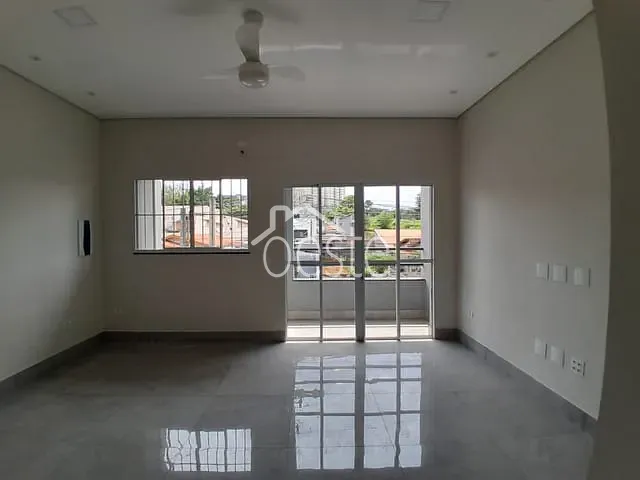 Sobrado com 250m² 2 quartos e 2 banheiros, para alugar, no bairro Jardim Conceição em Santa Bárbara D'Oeste