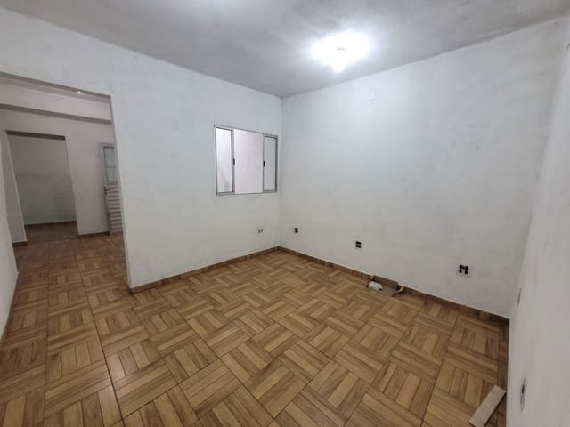 Sobrado com 50m² 1 quarto e 1 banheiro, para alugar, no bairro Jardim das Flores em São Paulo