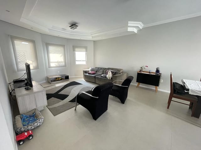 Foto do Sobrado - Sobrado com Piscina, 3 dormitórios à venda, 222 m² por R$ 958.000 - Villa Branca - Jacareí/SP | RUSSI IMÓVEIS
