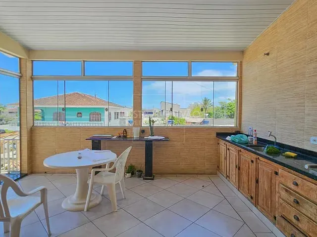 Sobrado com 967m² 5 quartos e 4 banheiros, à venda, no bairro Ipanema em Pontal Do Paraná