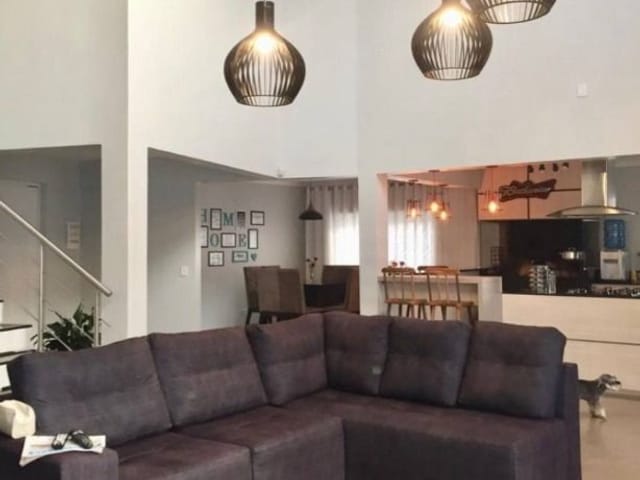 Foto do Casa - Sobrado Alto Padrão c/ Piscina, 2 Suítes c/ Closet, Lareira & Energia Solar – 382 m² | 2 Vagas | Recanto de Portugal, Pelotas/RS | UP Imóveis