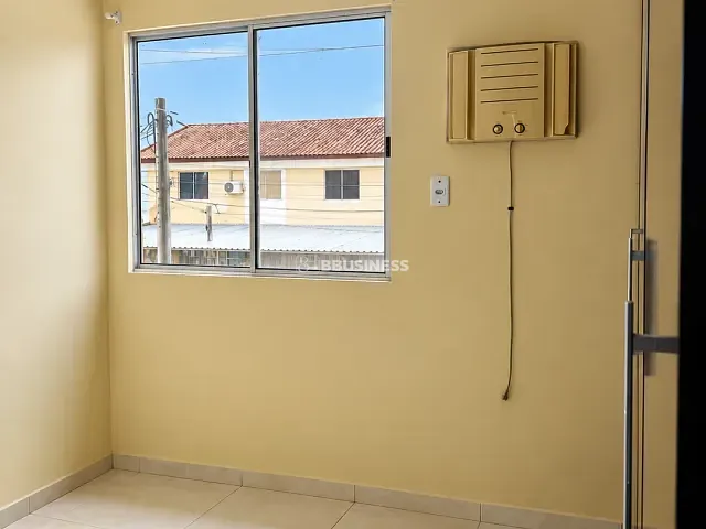Sobrado 2 quartos e 2 banheiros, à venda, no bairro Parque Jóquei Club em Campos dos Goytacazes
