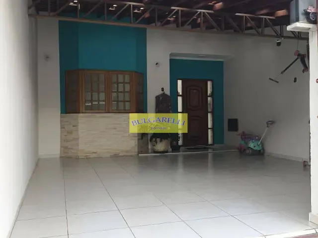 Sobrado 3 quartos e 2 banheiros, à venda, no bairro Parque Cidade Jardim II em Jundiaí