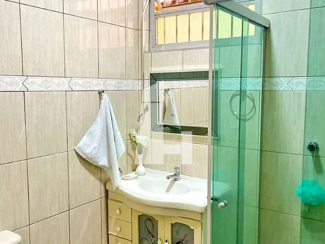 Sobrado com 243m² 3 quartos e 2 banheiros, à venda, no bairro Vila Rosália em Guarulhos