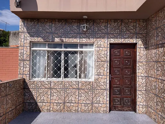 Sobrado 3 quartos e 2 banheiros, à venda, no bairro Jardim Maria de Fátima em Várzea Paulista