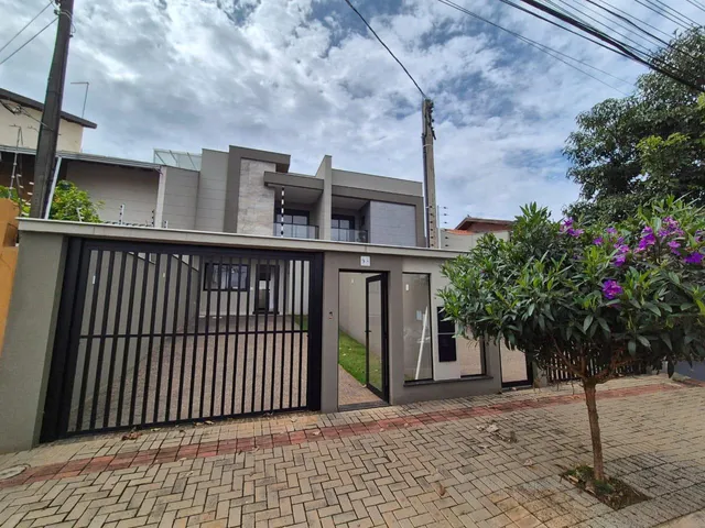 Sobrado com 180m² 3 quartos e 4 banheiros, à venda, no bairro Andrade em Londrina
