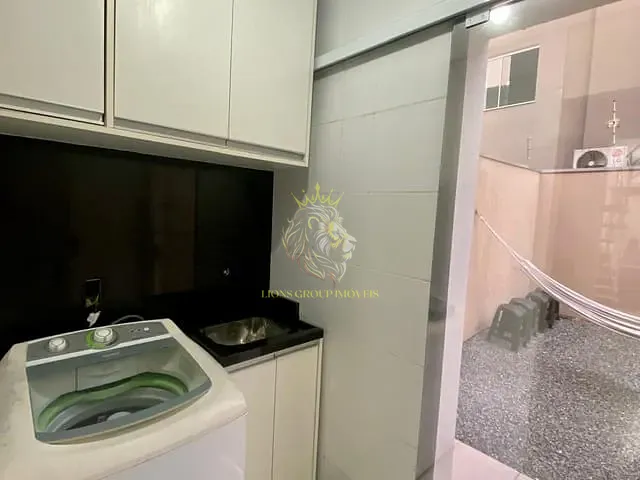 Sobrado 2 quartos e 2 banheiros, à venda, no bairro São Francisco de Assis em Camboriú