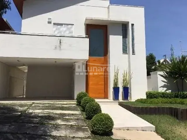 Sobrado 3 quartos e 5 banheiros, à venda, no bairro Vila Oliveira em Mogi das Cruzes