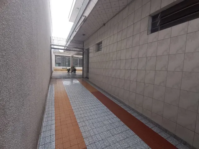 Sobrado com 300m² 2 quartos e 1 banheiro, para alugar, no bairro Água Rasa em São Paulo
