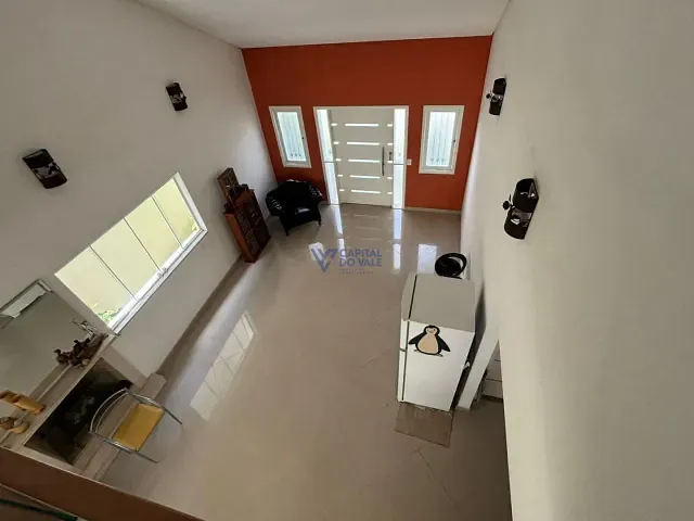Sobrado com 375m² 4 quartos e 6 banheiros, à venda, no bairro Urbanova em São José dos Campos