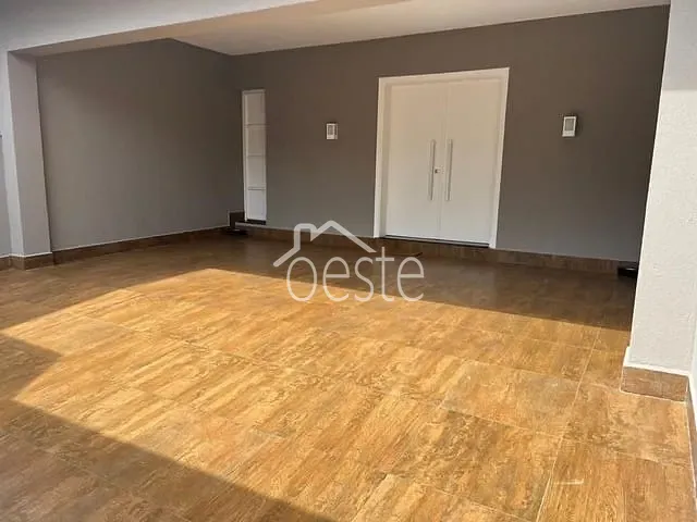 Sobrado com 177m² 2 quartos e 2 banheiros, à venda ou para alugar, no bairro Centro em Santa Bárbara D'Oeste