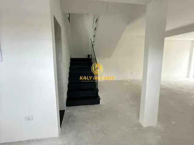 Sobrado com 185m² 3 quartos e 4 banheiros, à venda, no bairro Olímpico em São Caetano do Sul