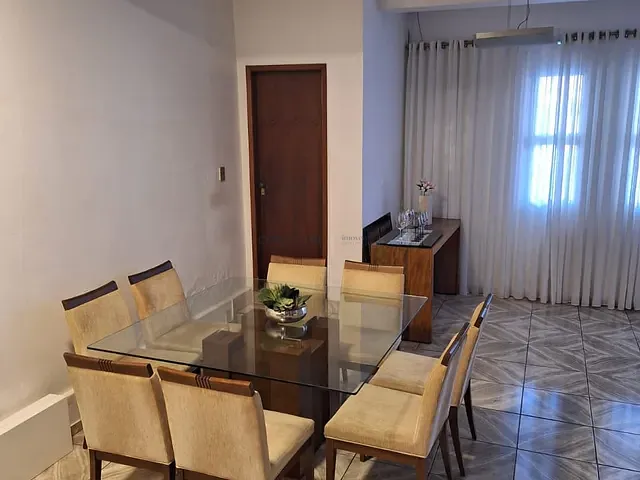 Sobrado com 600m² 4 quartos e 5 banheiros, à venda, no bairro São Francisco em Campo Grande