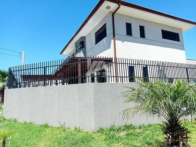 Sobrado com 180m² 3 quartos e 3 banheiros, à venda, no bairro Boqueirão em Guarapuava