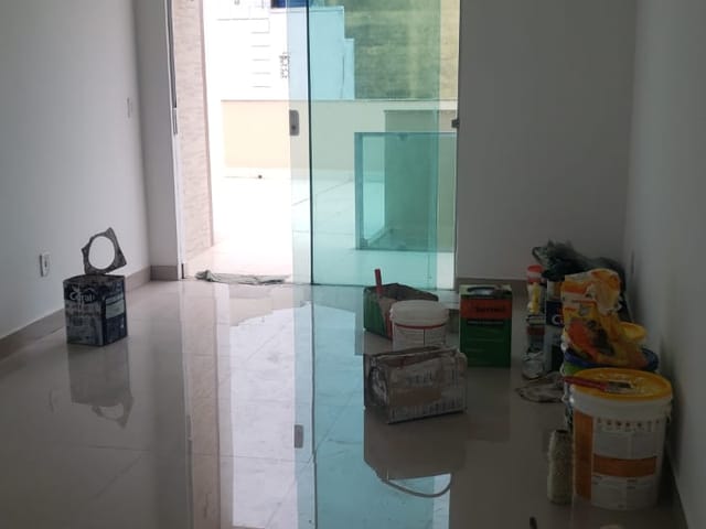 Sobrado com 200m² 3 quartos e 2 banheiros, à venda ou para alugar, no bairro Parque Penha em Campos dos Goytacazes