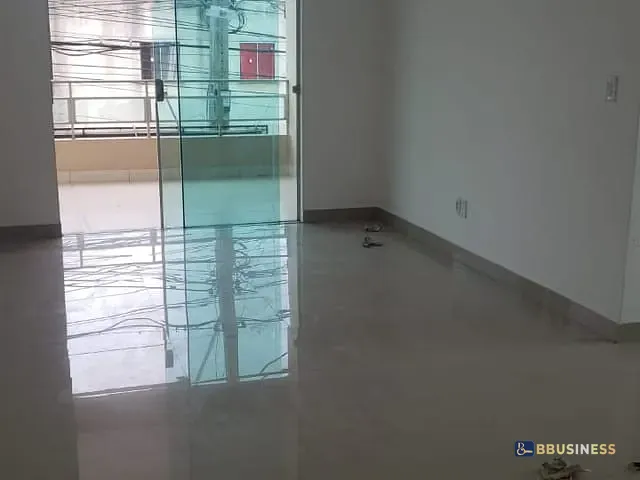 Sobrado com 200m² 3 quartos e 2 banheiros, à venda ou para alugar, no bairro Parque Penha em Campos dos Goytacazes