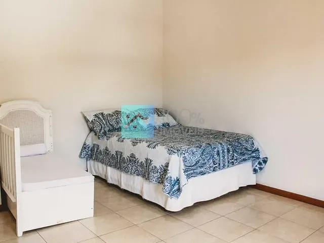 Sobrado com 350m² 5 quartos e 6 banheiros, à venda, no bairro Loteamento Villa Branca em Jacareí