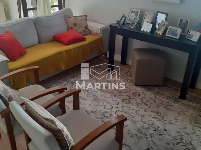 Sobrado com 140m² 4 quartos e 2 banheiros, à venda, no bairro Jardim Campo Limpo em São Paulo