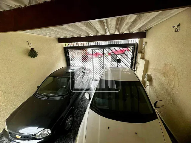 Sobrado com 210m² 3 quartos e 2 banheiros, à venda, no bairro Vila Aquilino em Santo André