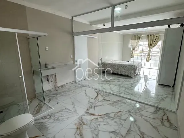 Sobrado com 260m² 3 quartos e 2 banheiros, para alugar, no bairro Jardim Aranha Oliveira em Santa Bárbara D'Oeste