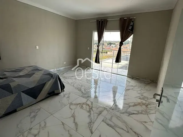 Sobrado com 260m² 3 quartos e 2 banheiros, para alugar, no bairro Jardim Aranha Oliveira em Santa Bárbara D'Oeste