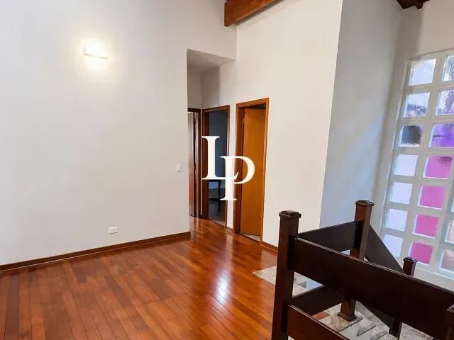 Sobrado com 250m² 3 quartos e 3 banheiros, para alugar, no bairro Osvaldo Cruz em São Caetano do Sul