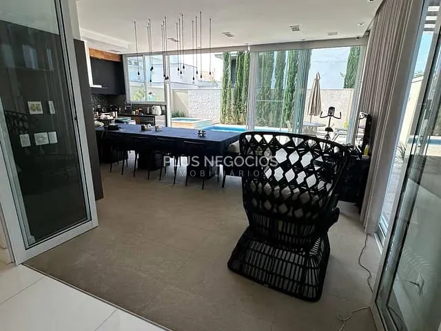 Sobrado com 360m² 4 quartos e 5 banheiros, à venda, no bairro Jardim Residencial Giverny em Sorocaba