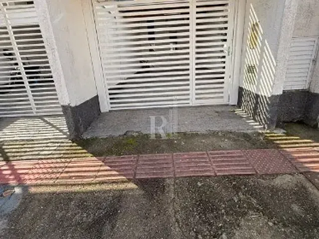 Sobrado com 63m² 2 quartos e 2 banheiros, à venda, no bairro Areias em Tijucas