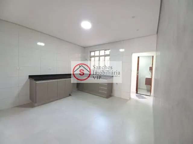 Sobrado 3 quartos e 4 banheiros, à venda ou para alugar, no bairro Quarta Parada em São Paulo