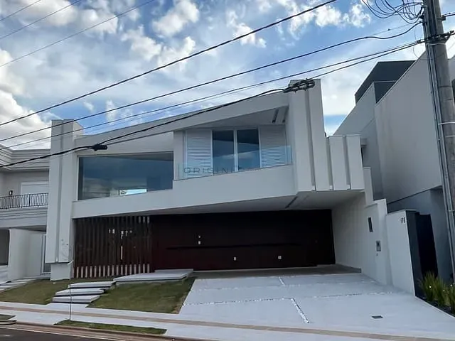 Sobrado com 384m² 4 quartos e 6 banheiros, à venda, no bairro Residencial Damha III em Campo Grande