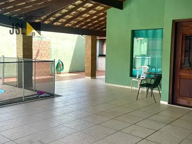 Sobrado com 250m² 3 quartos e 3 banheiros, à venda, no bairro Village das Flores em Caçapava