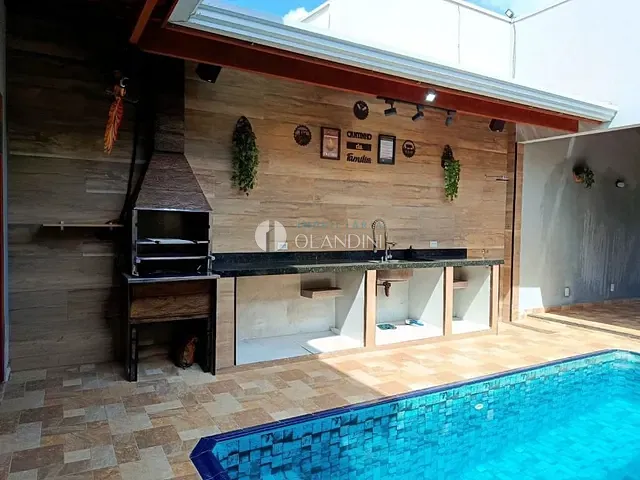 Sobrado com 100m² 1 quarto e 2 banheiros, à venda, no bairro Coração Criança em Artur Nogueira