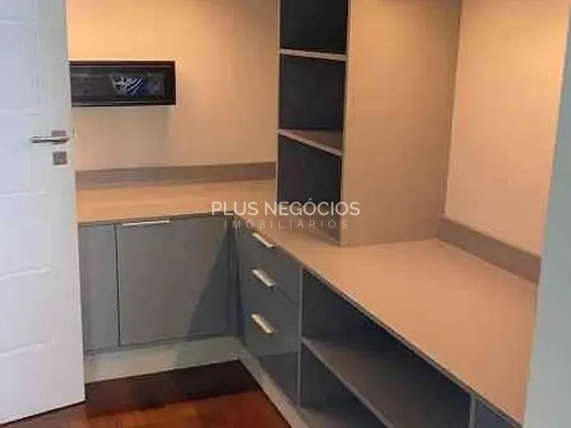 Sobrado com 1050m² 4 quartos e 7 banheiros, à venda ou para alugar, no bairro Jardim Residencial Saint Patrick em Sorocaba