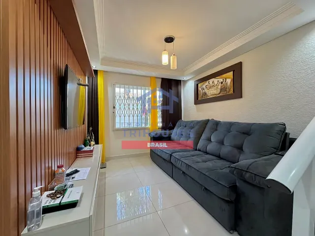 Sobrado com 200m² 3 quartos e 3 banheiros, à venda, no bairro Bom Jesus em São José dos Pinhais