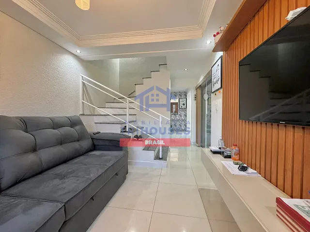 Sobrado com 200m² 3 quartos e 3 banheiros, à venda, no bairro Bom Jesus em São José dos Pinhais