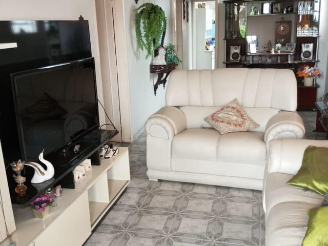 Sobrado com 156m² 5 quartos e 3 banheiros, à venda, no bairro Parque João Maria em Campos dos Goytacazes